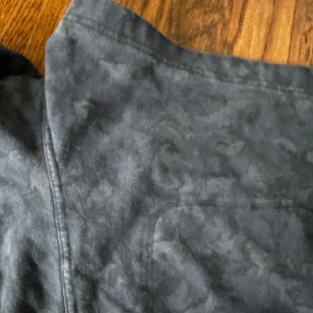 Athleta Dark blue Camo Shorts plus size 14 - Picture 14 of 16